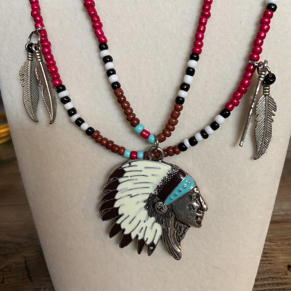 WESTERN STYLE INDIAN NECKLACE WITH DOUBLE STRAND